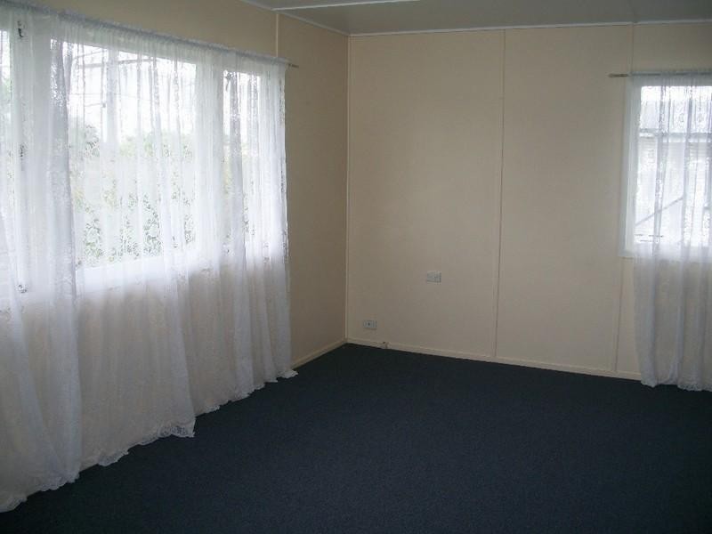 64 Alexander Street, Park Avenue QLD 4701