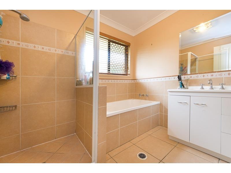 22 Mark Acton Close, Rockyview QLD 4701