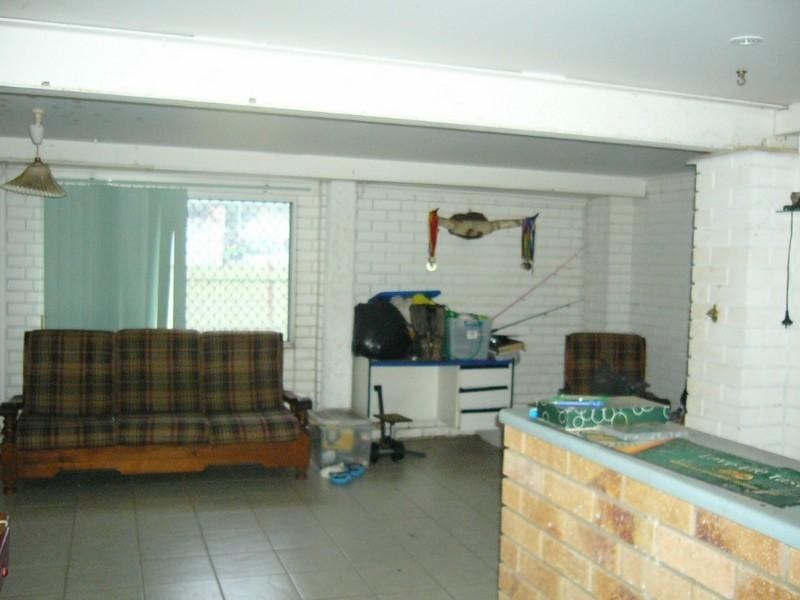 97 Stenlake Avenue, Kawana QLD 4701