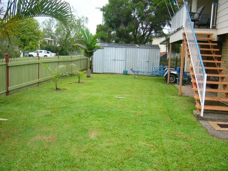 97 Stenlake Avenue, Kawana QLD 4701