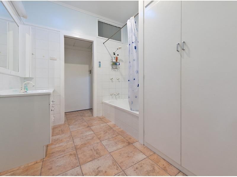 137 Guymer Street, Frenchville QLD 4701