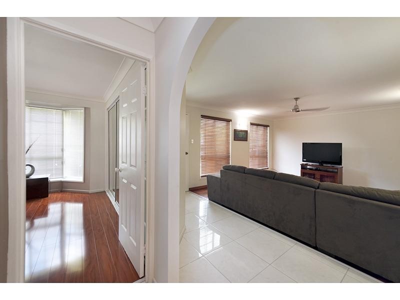 6 Kavanagh Crescent, Koongal QLD 4701