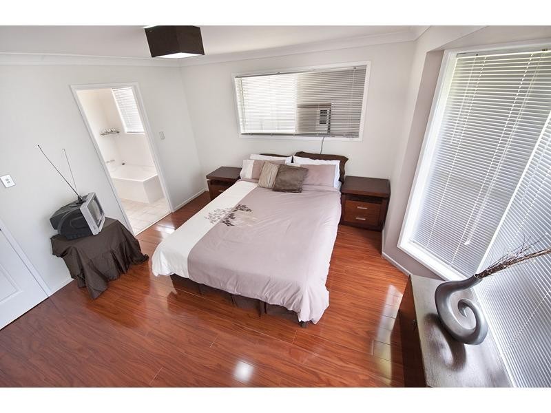 6 Kavanagh Crescent, Koongal QLD 4701