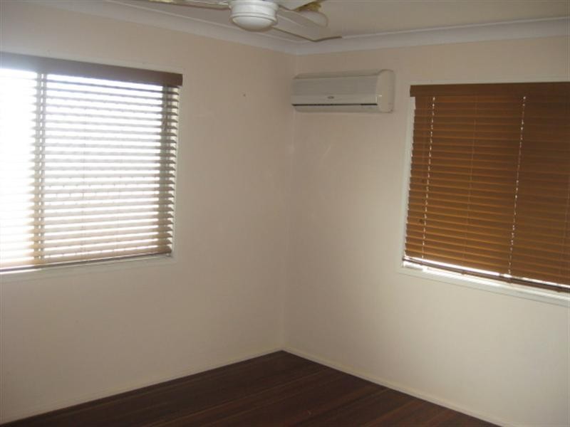 77 Sheehy Street, Park Avenue QLD 4701