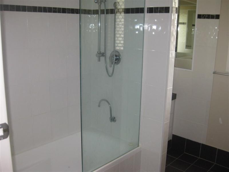 77 Sheehy Street, Park Avenue QLD 4701