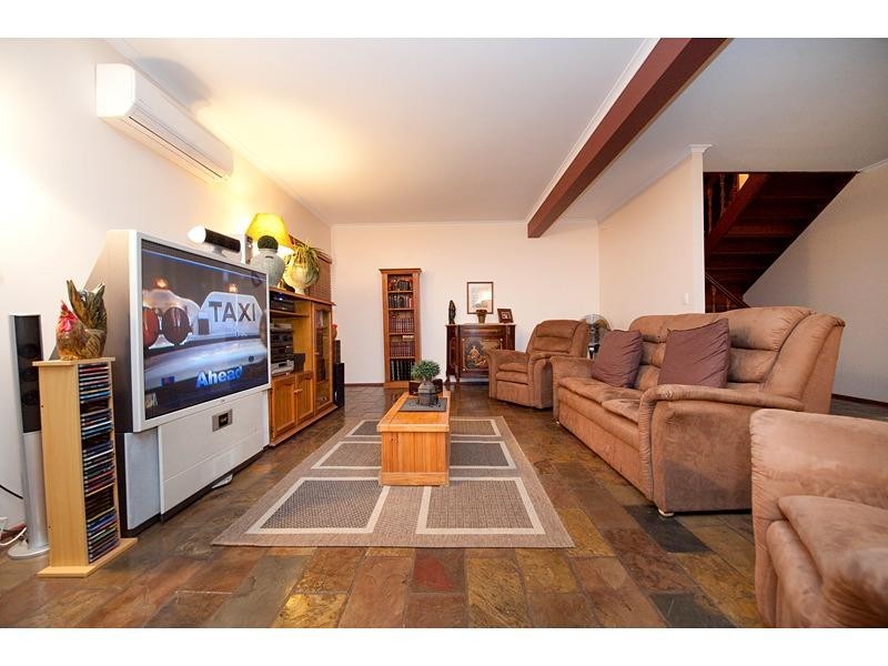 2 Fryer Avenue, Frenchville QLD 4701