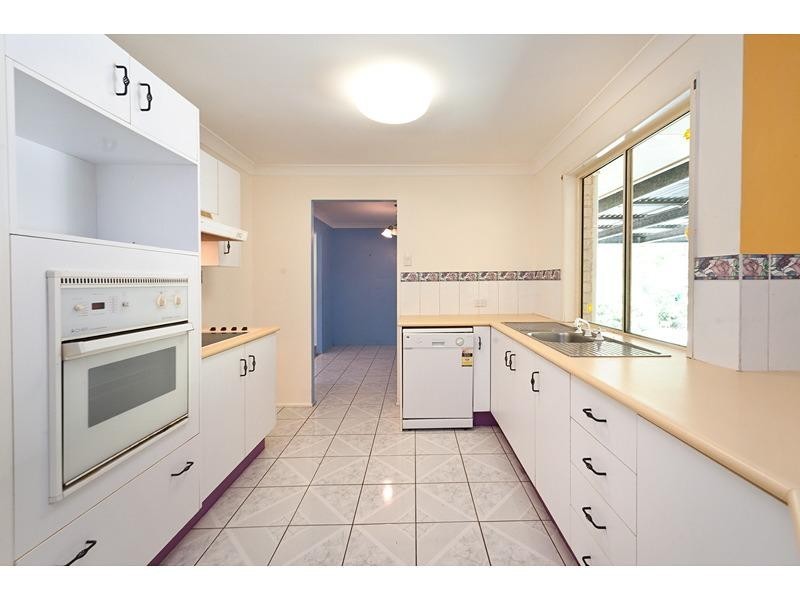 19 Gremalis Drive, Parkhurst QLD 4702