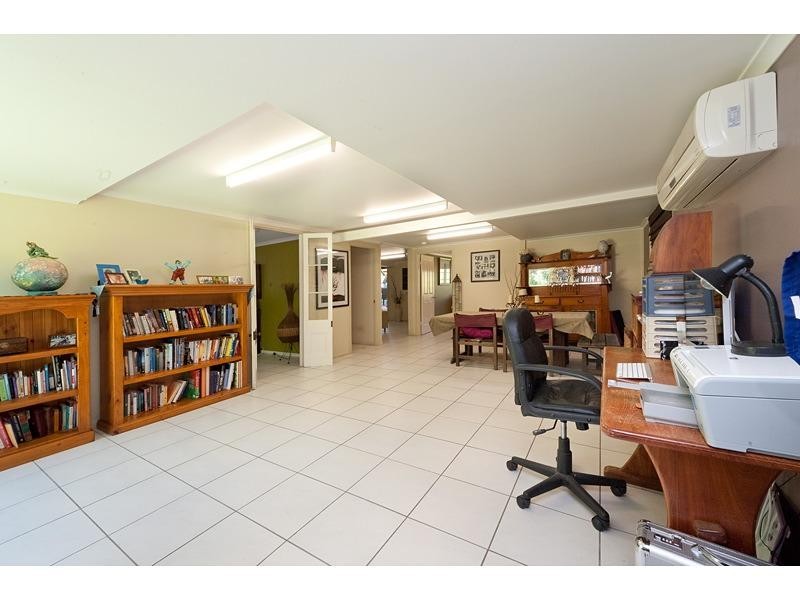 25 Separation Street, Allenstown QLD 4700