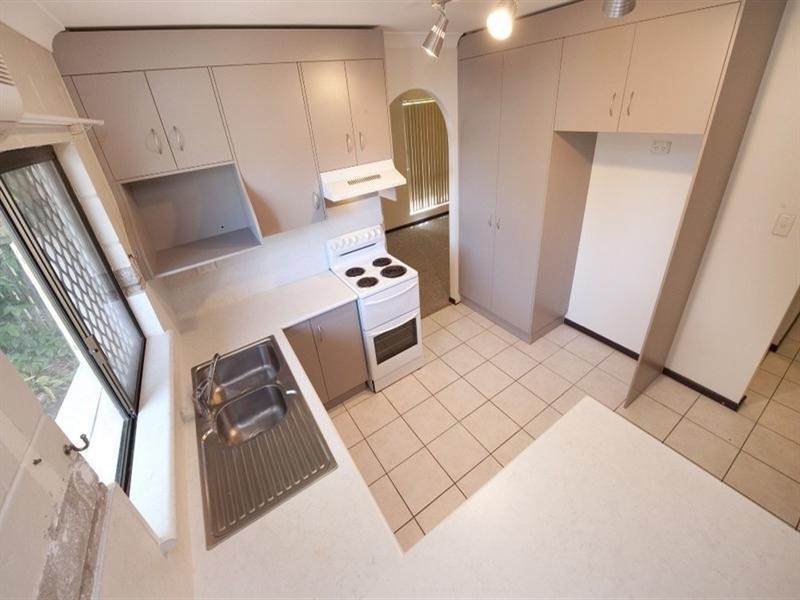 4 Moss Court, Frenchville QLD 4701