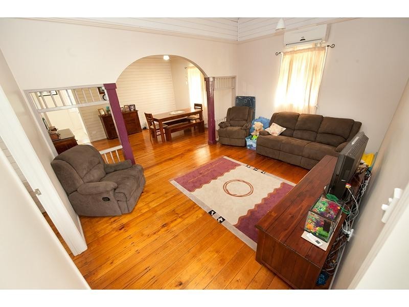 91 Nobbs Street, Berserker QLD 4701