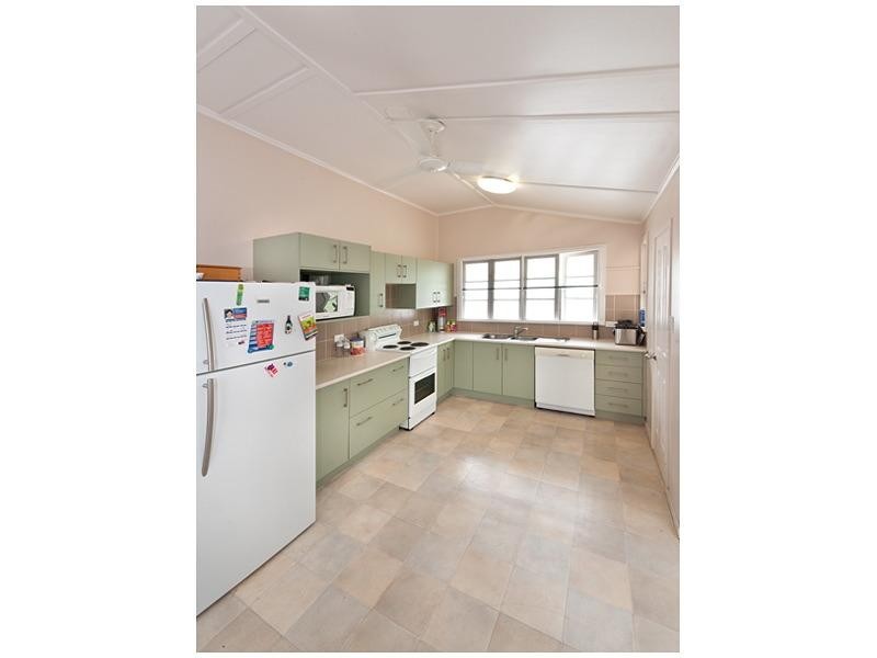 91 Nobbs Street, Berserker QLD 4701