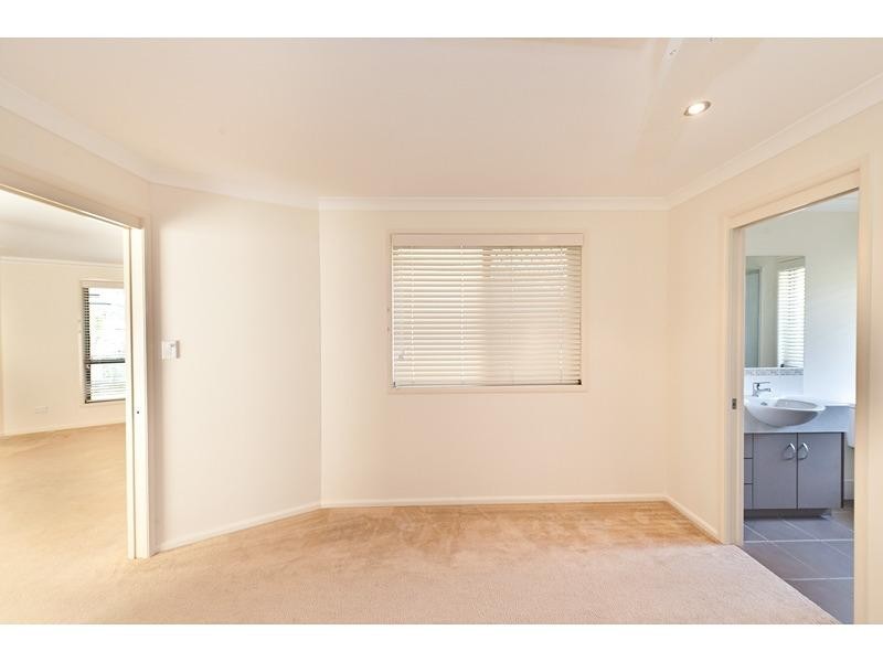 16 Constantia Crescent, Frenchville QLD 4701