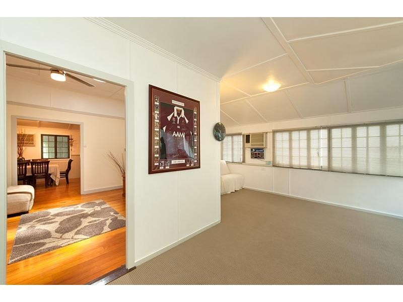 141 Elphinstone Street, Berserker QLD 4701