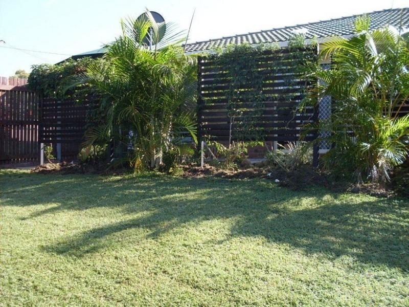 1 & 2/15 Poole Street, Kawana QLD 4701