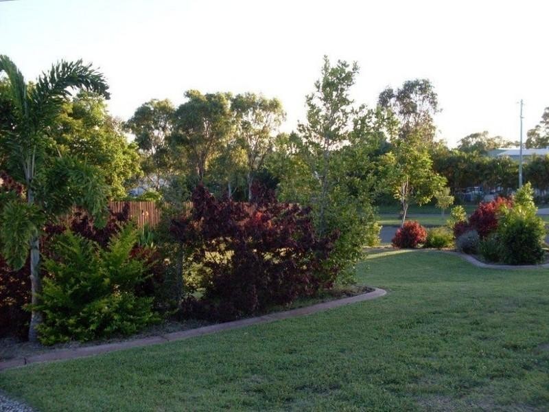 1 & 2/15 Poole Street, Kawana QLD 4701