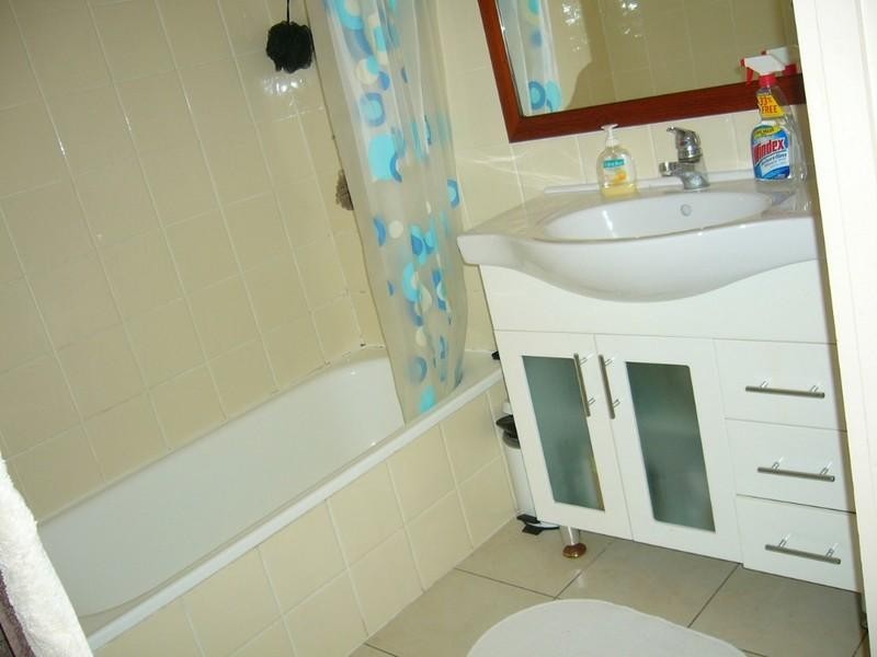 2/111 Rodboro Street, Berserker QLD 4701