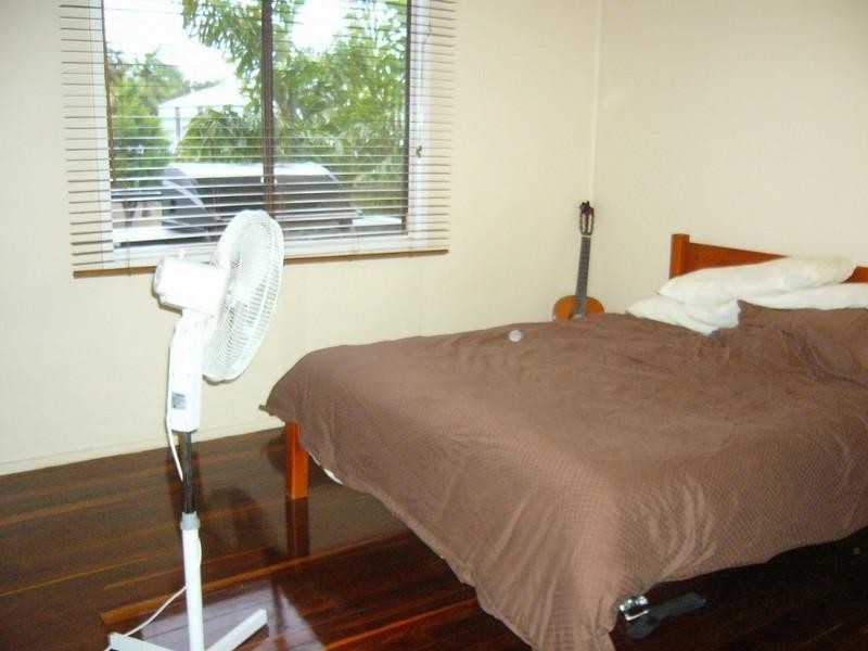 2/111 Rodboro Street, Berserker QLD 4701