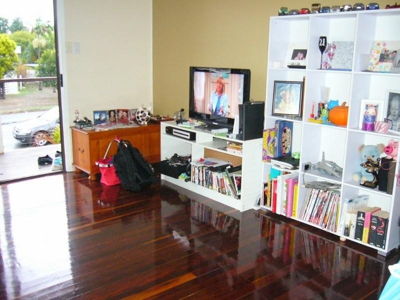 2/111 Rodboro Street, Berserker QLD 4701