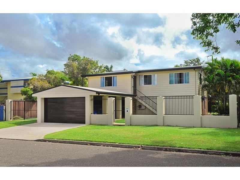 10 Duffy Street, Kawana QLD 4701