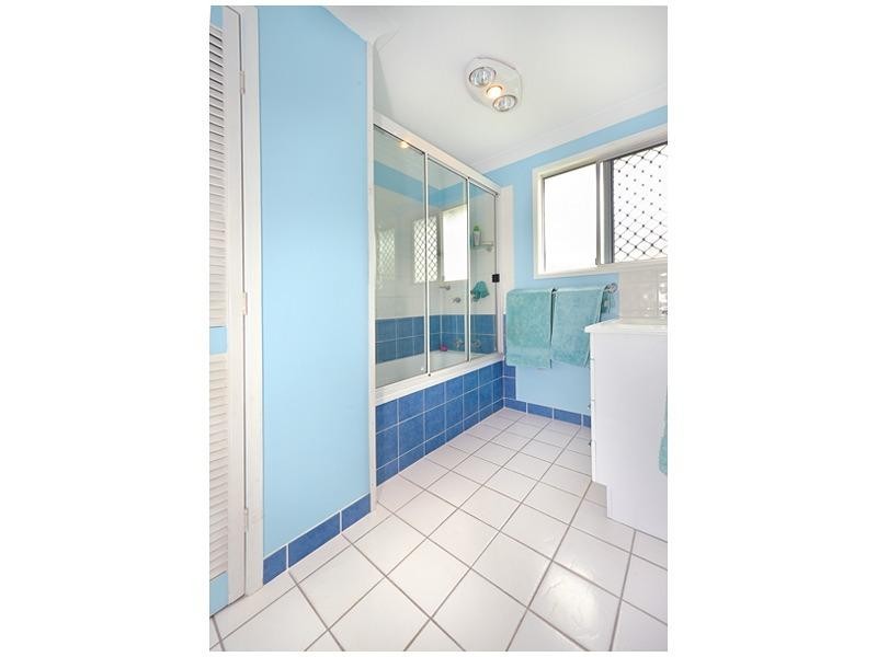 10 Duffy Street, Kawana QLD 4701