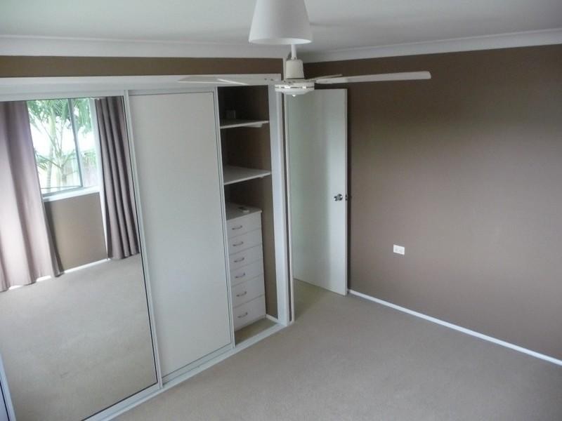 10 Duffy Street, Kawana QLD 4701