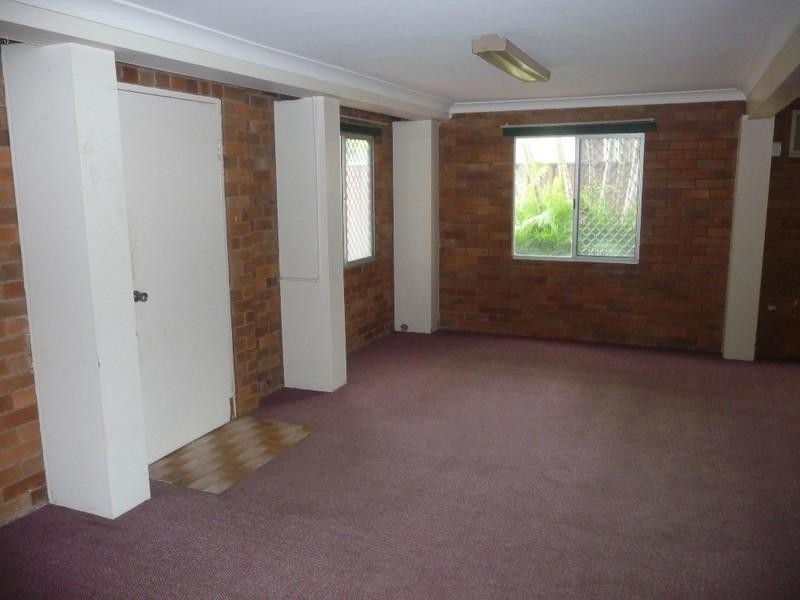 10 Duffy Street, Kawana QLD 4701