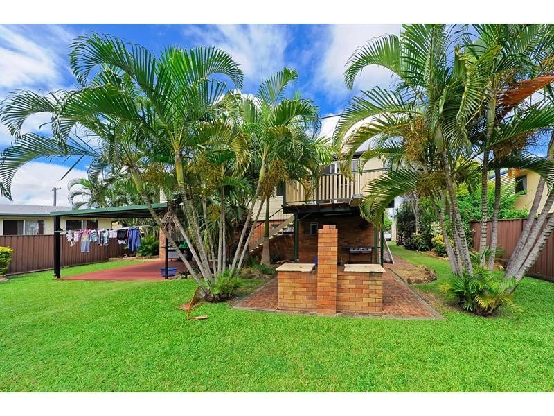 10 Duffy Street, Kawana QLD 4701