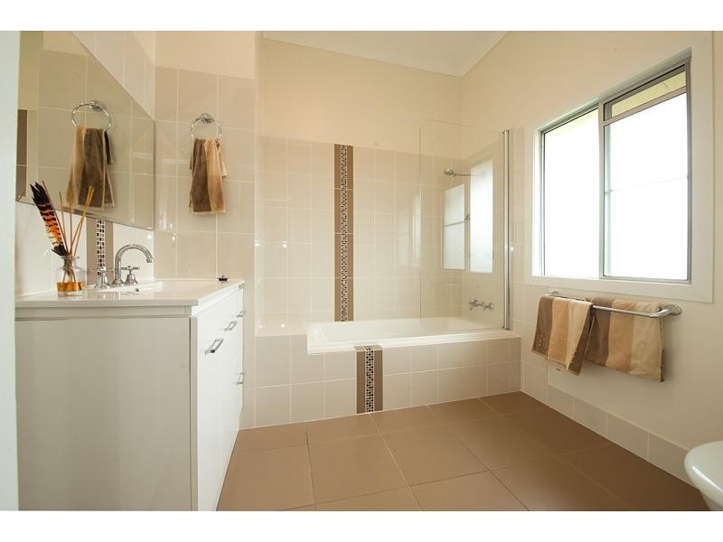 16 Jardine Street, Wandal QLD 4700