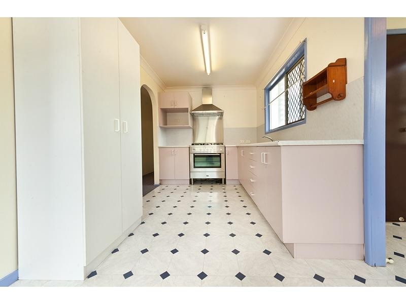 56 Twigg Street, Park Avenue QLD 4701