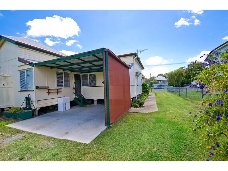264 East Street, Depot Hill QLD 4700