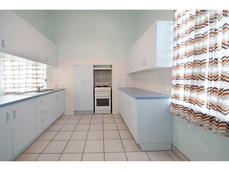 264 East Street, Depot Hill QLD 4700