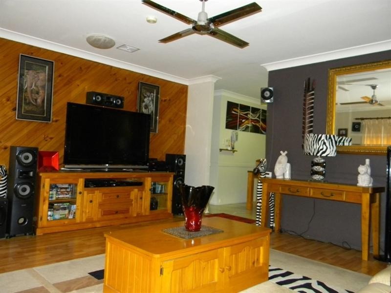 44 Medcraf Street, Park Avenue QLD 4701