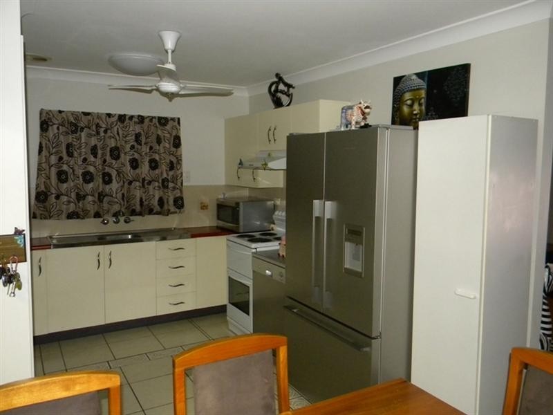 44 Medcraf Street, Park Avenue QLD 4701