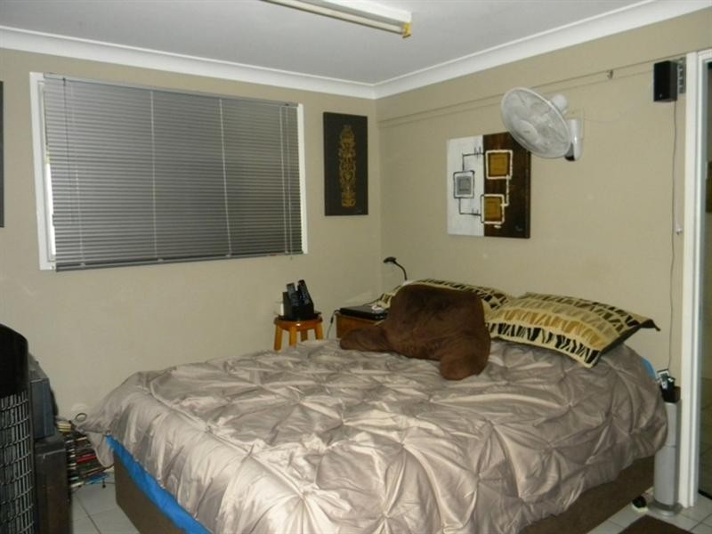 44 Medcraf Street, Park Avenue QLD 4701