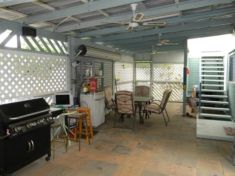 44 Medcraf Street, Park Avenue QLD 4701