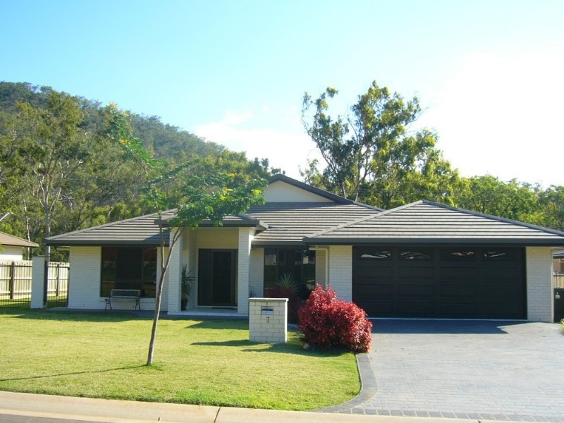 7 Treefern Terrace, Frenchville QLD 4701