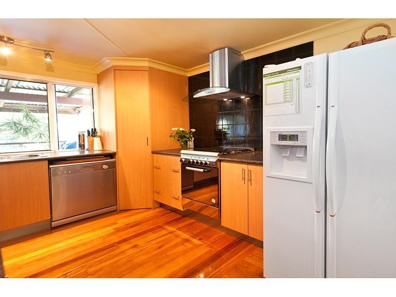 65 West Street, The Range QLD 4700