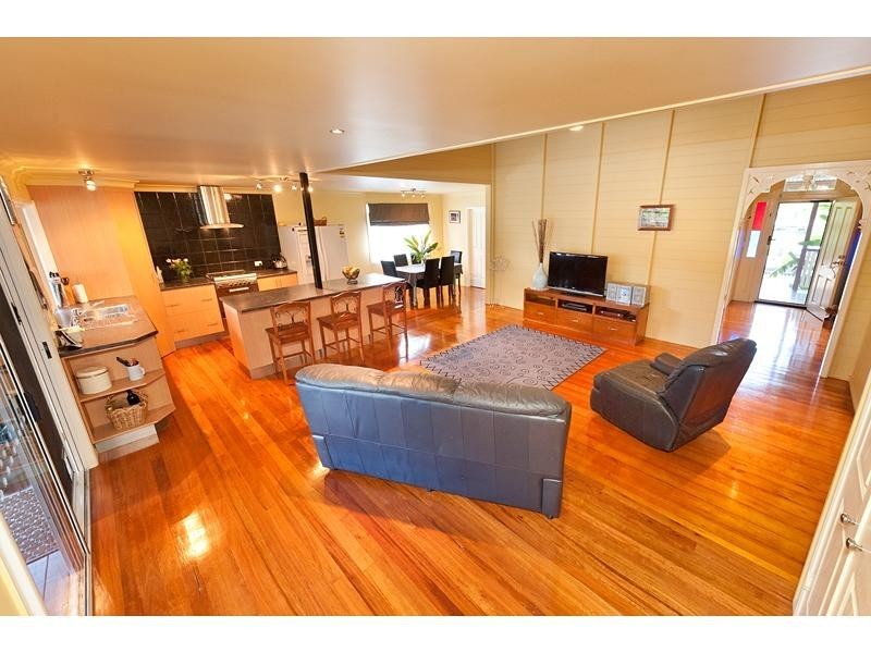 65 West Street, The Range QLD 4700