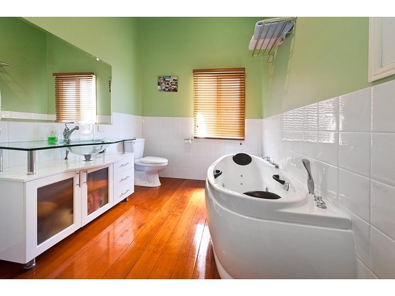 65 West Street, The Range QLD 4700
