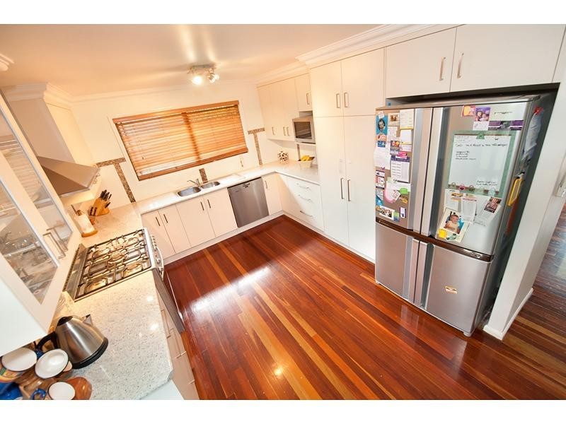 59 Buzacott Street, Park Avenue QLD 4701