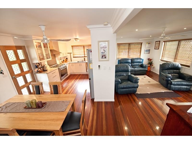 59 Buzacott Street, Park Avenue QLD 4701