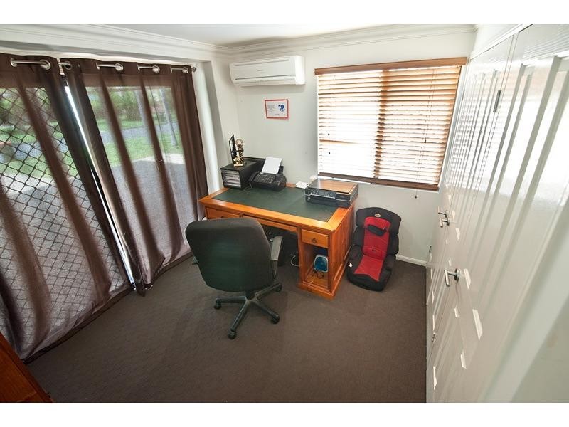 59 Buzacott Street, Park Avenue QLD 4701