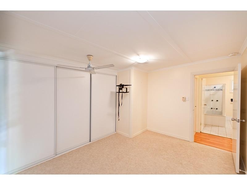 15 Brosnan Crescent, Parkhurst QLD 4702