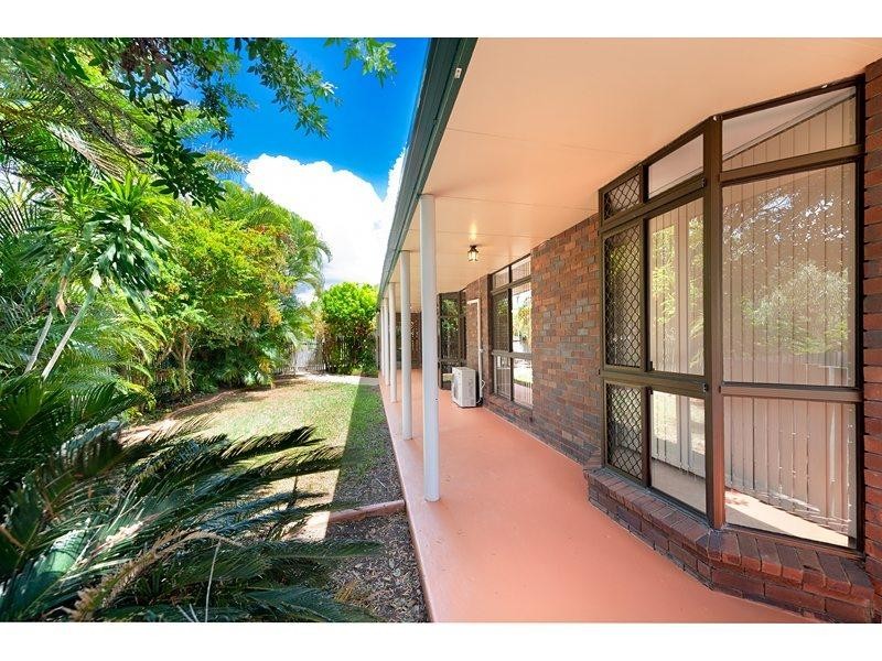 15 Brosnan Crescent, Parkhurst QLD 4702