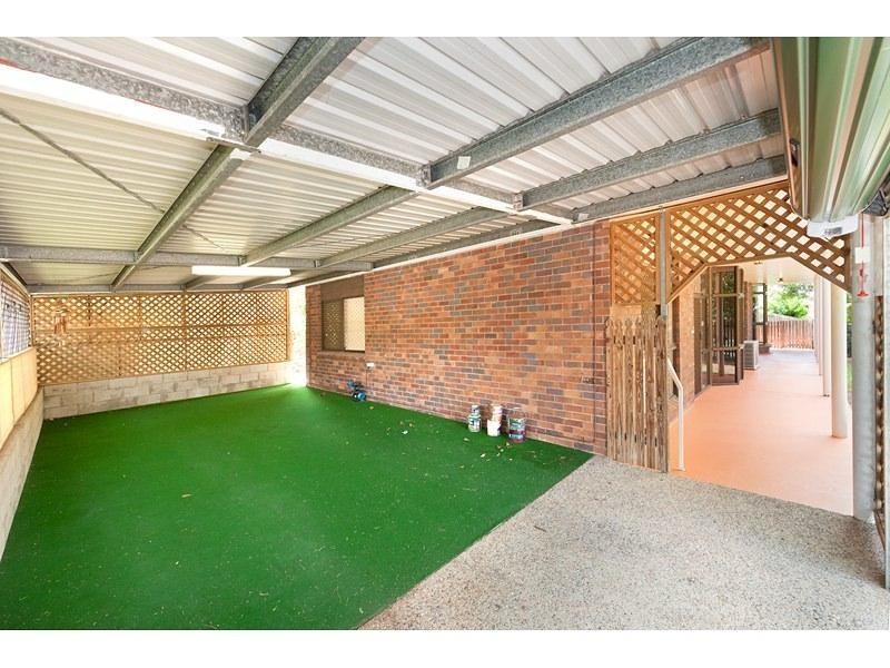 15 Brosnan Crescent, Parkhurst QLD 4702