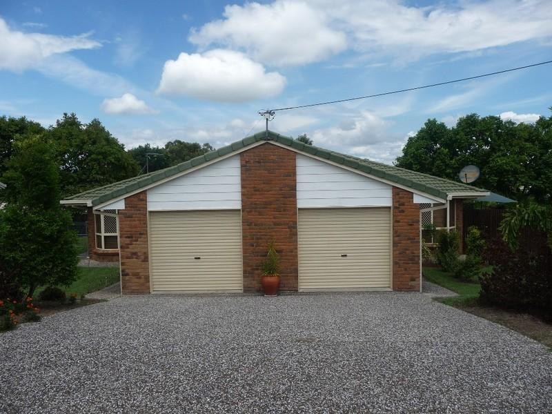 2/15 Poole Street, Kawana QLD 4701