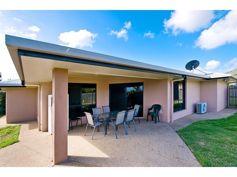 23 Jacaranda Place, Norman Gardens QLD 4701