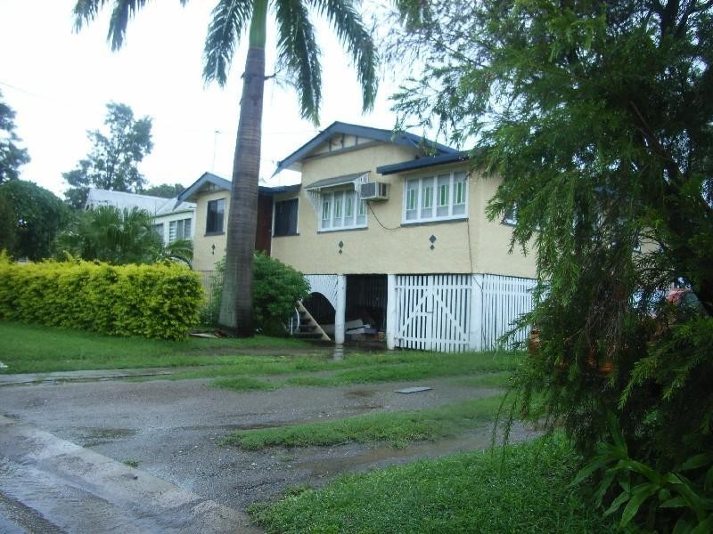 117 Lakes Creek Road, Berserker QLD 4701