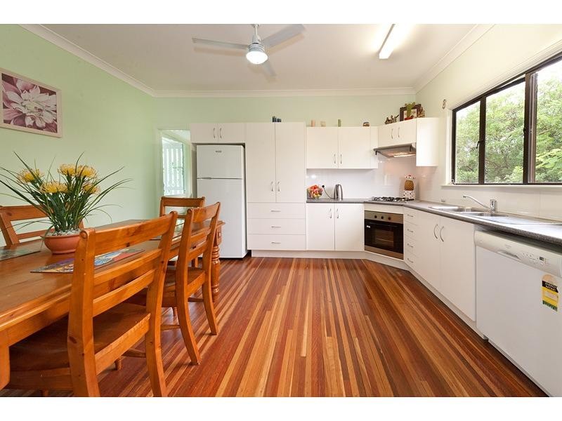 27 Bawden Street, Berserker QLD 4701