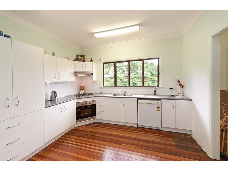 27 Bawden Street, Berserker QLD 4701